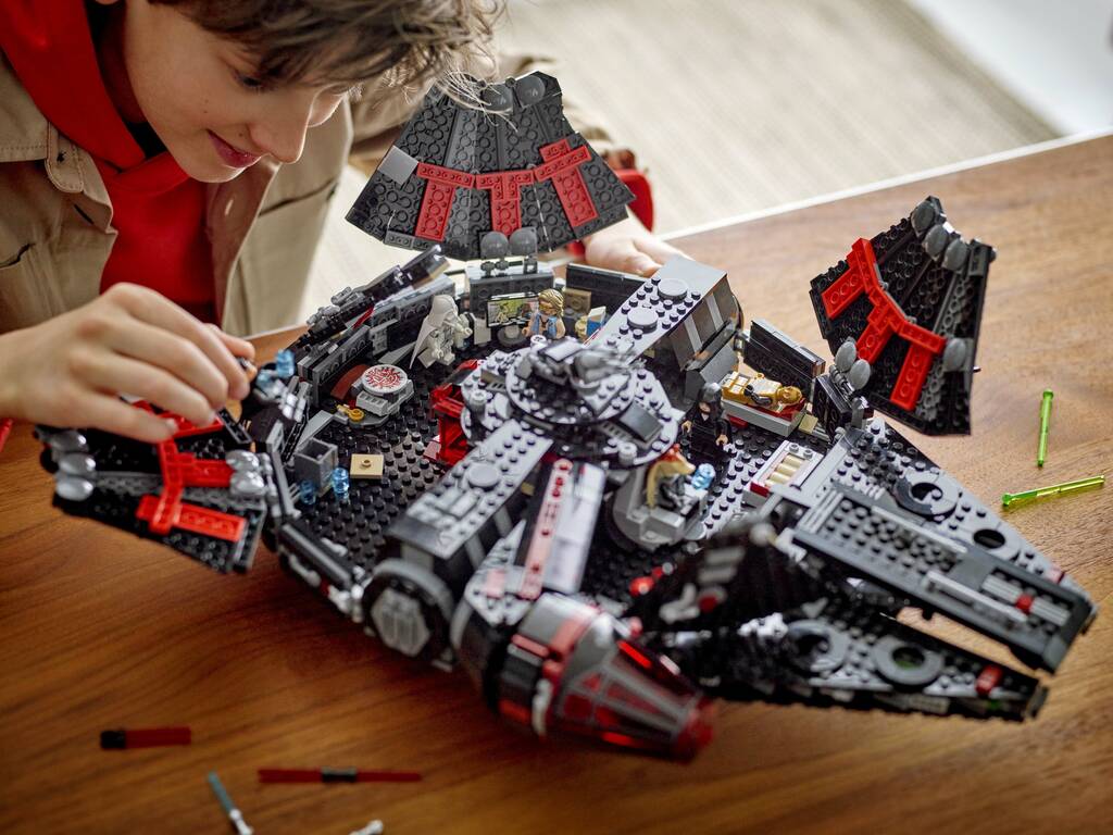 Lego Star Wars Rebuild The Galaxy Halcón Oscuro 75389